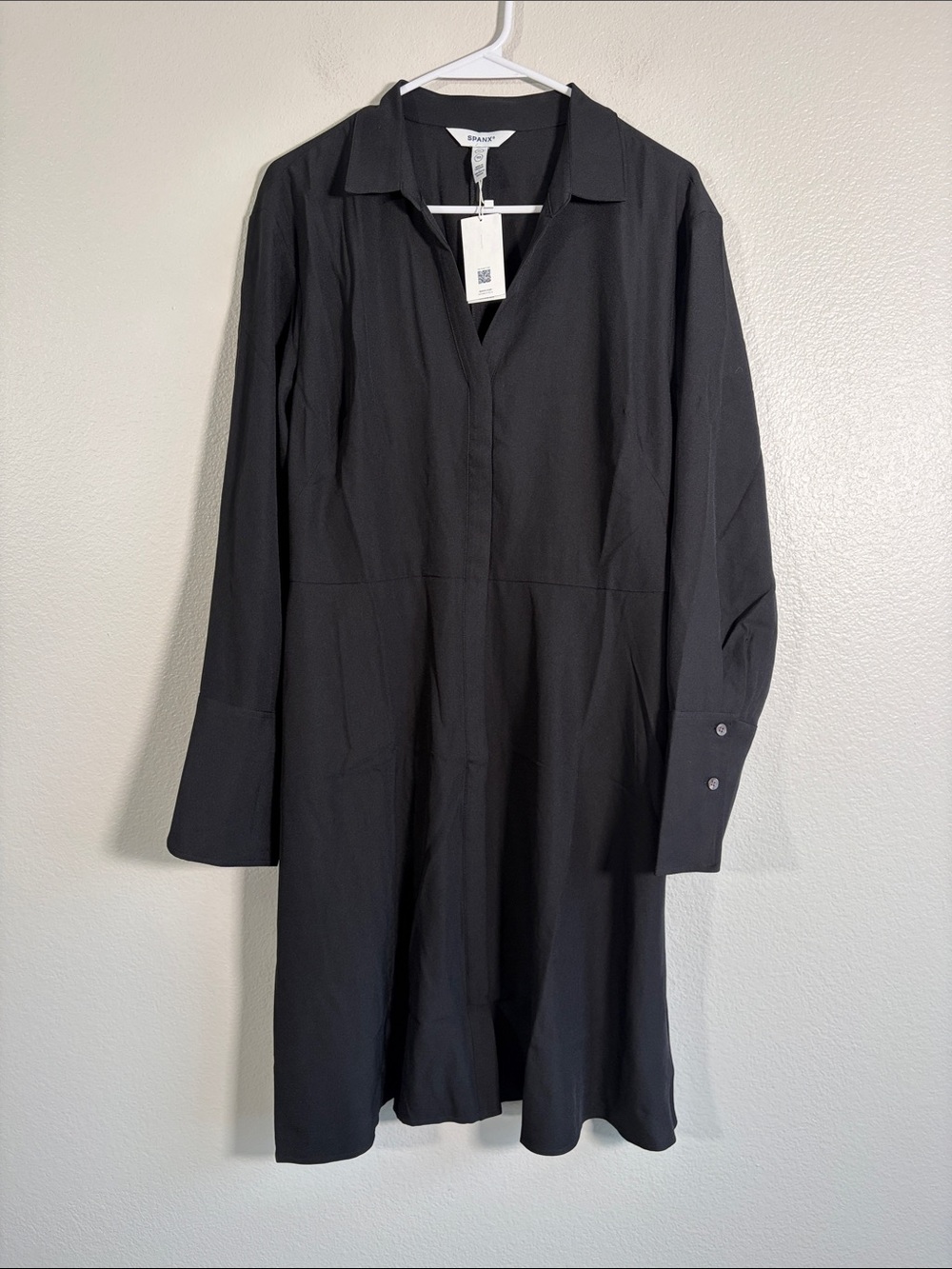 NWT SPANX Crepe Collar Dress in Black - XL - Picture 2 of 5